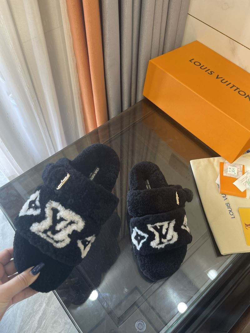 Louis Vuitton Slippers